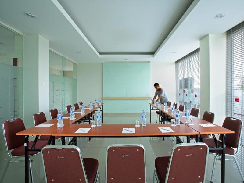 Amaris Hotel Bekasi Barat Ngoại thất bức ảnh